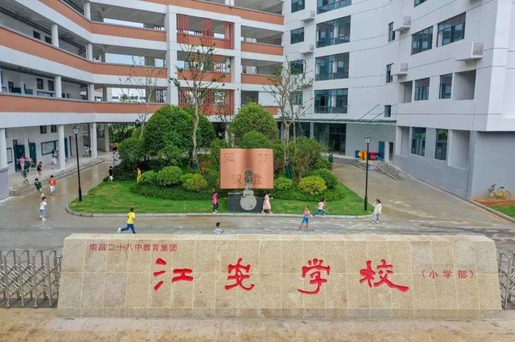 1567473244757543.jpg 0896662528cd9e469029390b9a89d895.jpg