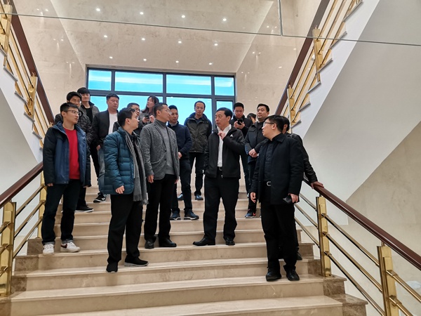 1606360718261828.jpg 總經理萬義輝.jpg