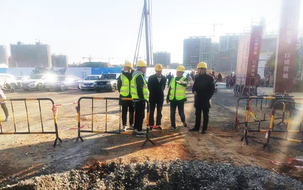 1610500740621988.jpg 南昌市政建設(shè)黨委委員付海華市政公用城周邊市政道路工程檢查6002.jpg