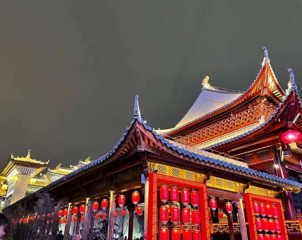 1613718710581348.jpg 南昌市政建設(shè)集團(tuán)春節(jié)守護(hù)萬(wàn)壽宮歷史文化街區(qū)6001.jpg