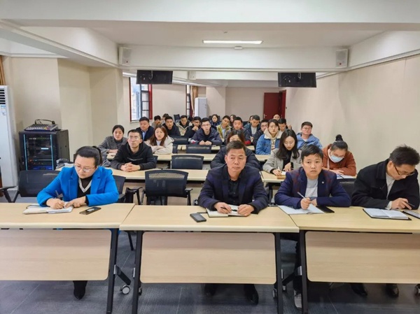 1616397482409686.jpg 南昌市政建設集團財務部組織開展財務部辦事指南講解6003.jpg