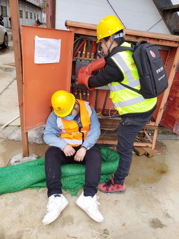 1616398365543341.jpg 南昌市政建設集團開展觸電事故應急救援演練6002.jpg