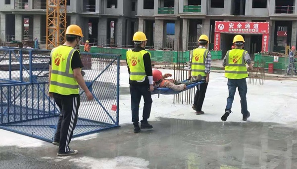 1619486128122156.jpg 南昌市政建設集團桃南安置房項目開展高空墜落應急救援演練6005.jpg