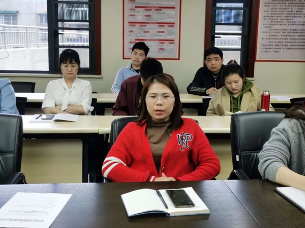 1619506158993720.jpg 市政建設集團黨群辦組織召開宣傳管理辦法宣貫6003.jpg