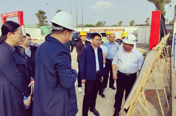 1635473856620300.jpg 南昌縣委常委副縣長付向宇到南昌縣人才公共實訓基地檢查指導691.jpg