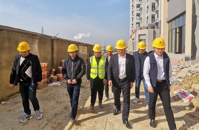 1638512213508492.jpg 徐旭前往秦坊棚戶區改造及天祥安置房項目檢查督導691.jpg