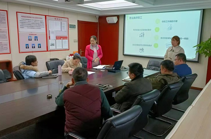 1640749616220632.jpg 南昌市政建設(shè)集團舉行中層干部管理提升培訓(xùn)691.jpg