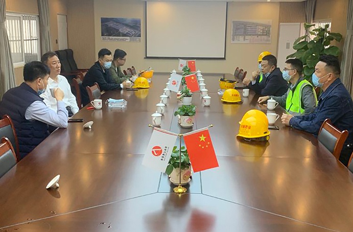 1651713711902872.jpg 徐旭帶隊深入項目督導假期疫情防控、安全生產工作,看望慰問一線職工01.jpg