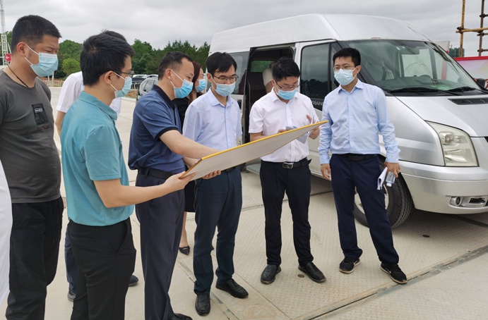 賴繼紅到綠色建材科技產業園項目視察