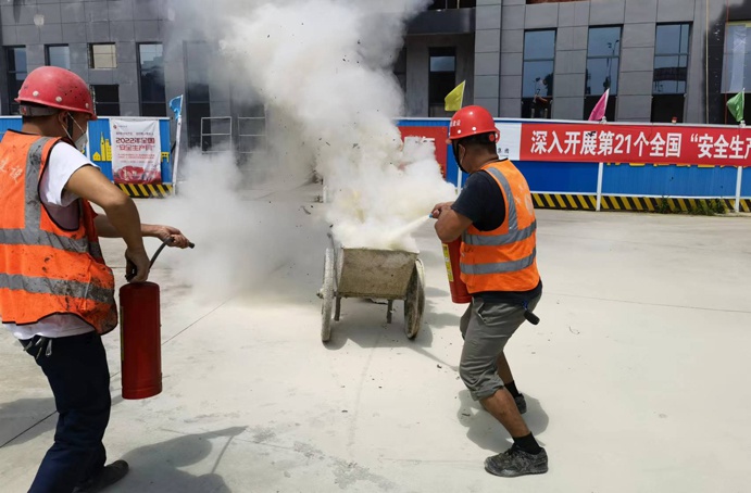 1656037223783226.jpg 南昌縣人才項目開展消防應急演練691.jpg