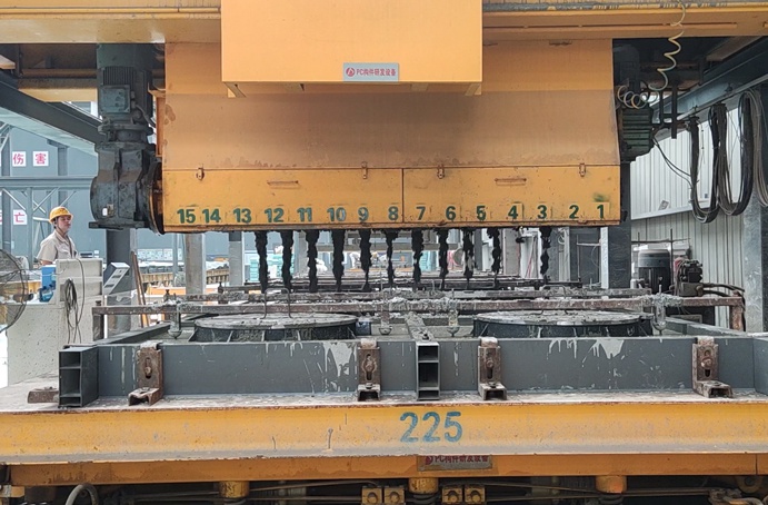 南昌市政建設集團一體化預制井蓋生產工藝流程 南昌市政建設集團一體化預制井蓋生產工藝流程