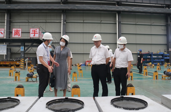 南昌市發改委副主任鐘雷英到市政遠大公司調研裝配式建筑