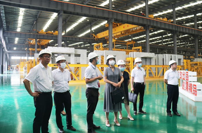南昌市發改委副主任鐘雷英到市政遠大公司調研裝配式建筑