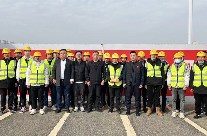 徐旭深入春節不停工項目開展春節慰問 徐旭深入春節不停工項目開展春節慰問