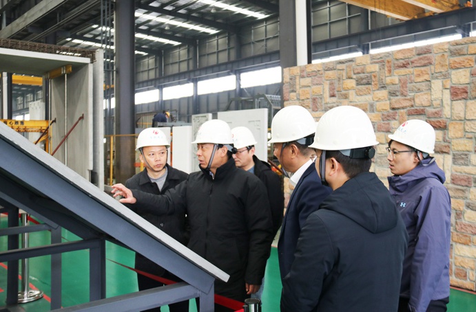 市政公用集團黨委副書記、總經理萬義輝到市政遠大公司調研指導 市政公用集團黨委副書記、總經理萬義輝到市政遠大公司調研指導