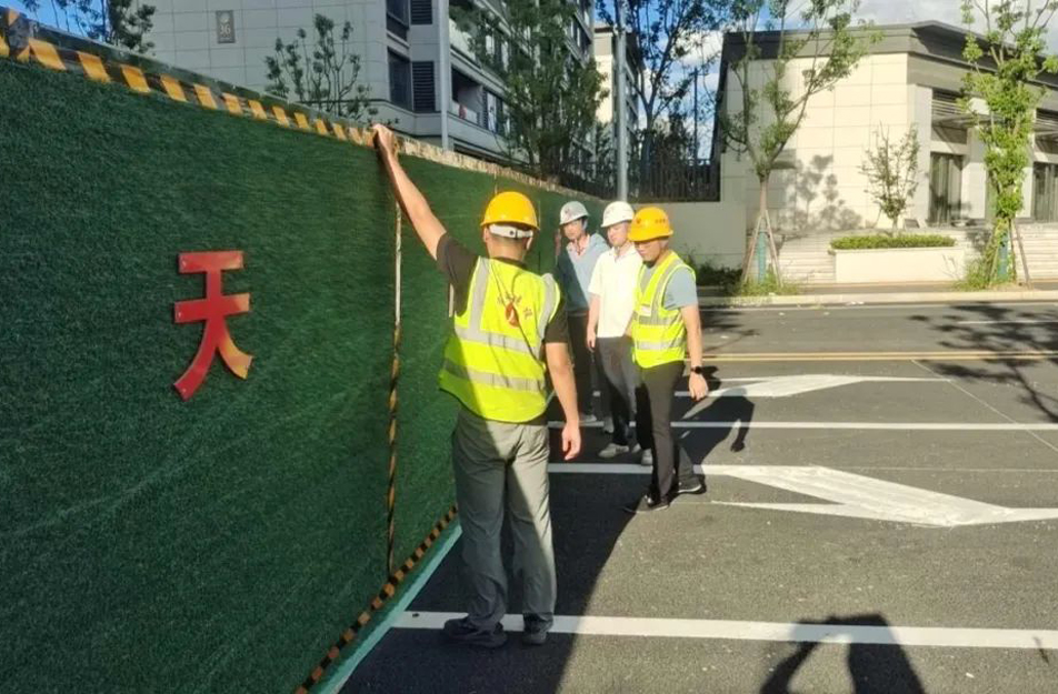 南昌市政建設集團開展占道施工安全專項整治行動 南昌市政建設集團開展占道施工安全專項整治行動