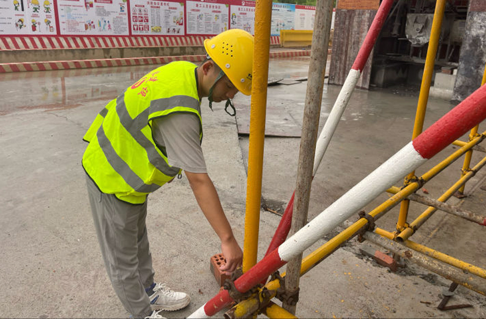 南昌市政建設集團開展防范5號臺風“杜蘇芮”專項安全檢查 南昌市政建設集團開展防范5號臺風“杜蘇芮”專項安全檢查