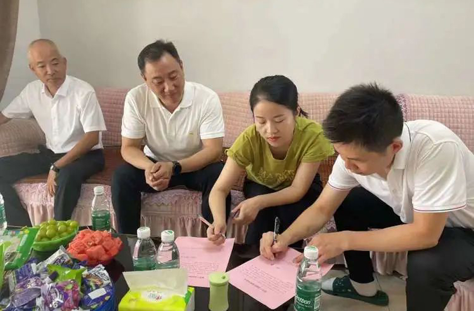 南昌市政建設集團開展廉政家訪 南昌市政建設集團開展廉政家訪