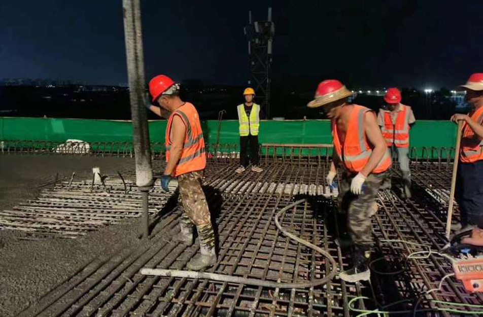 S49楓生快速路項(xiàng)目主線主體結(jié)構(gòu)全部貫通 S49楓生快速路項(xiàng)目主線主體結(jié)構(gòu)全部貫通