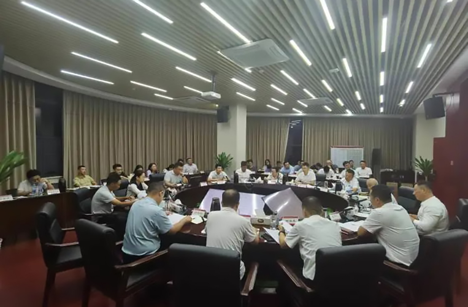 公司召開(kāi)10月生產(chǎn)經(jīng)營(yíng)分析研判會(huì) 公司召開(kāi)10月生產(chǎn)經(jīng)營(yíng)分析研判會(huì)