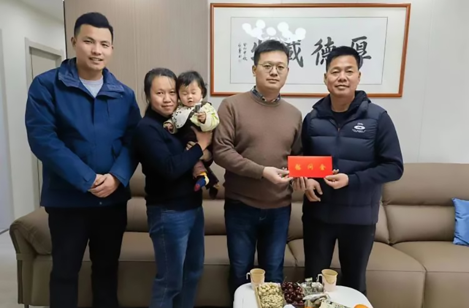 南昌市政建設集團開展2024年春節“送溫暖”走訪慰問行動 南昌市政建設集團開展2024年春節“送溫暖”走訪慰問行動