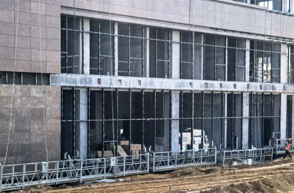 南昌市政建設集團有限公司緊急開展強對流天氣專項安全檢查，全面排查設備加固、用電安全、排水防澇及應急物資，筑牢極端天氣施工安全防線