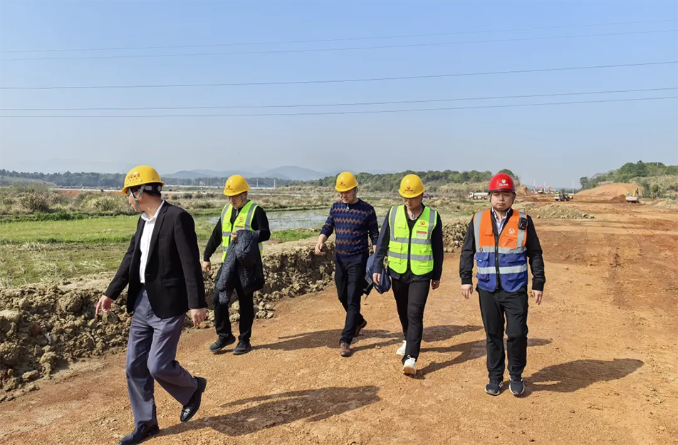 周天奇帶隊開展“五查五訪”監督行動 嚴查四風問題與安全生產